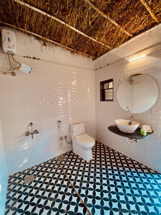 Glass House With Pvt Pool By Miracle Resort & Villa Lonavala Exterior photo