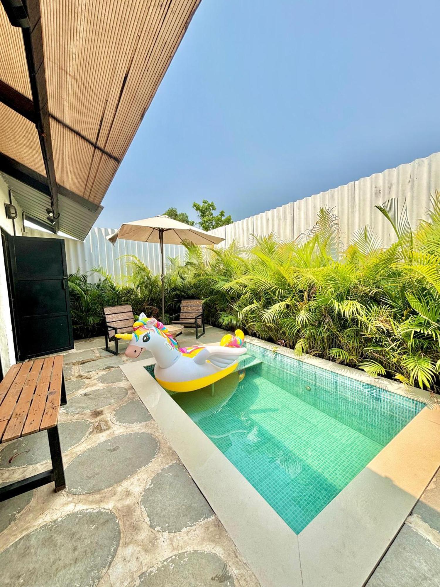 Glass House With Pvt Pool By Miracle Resort & Villa Lonavala Exterior photo